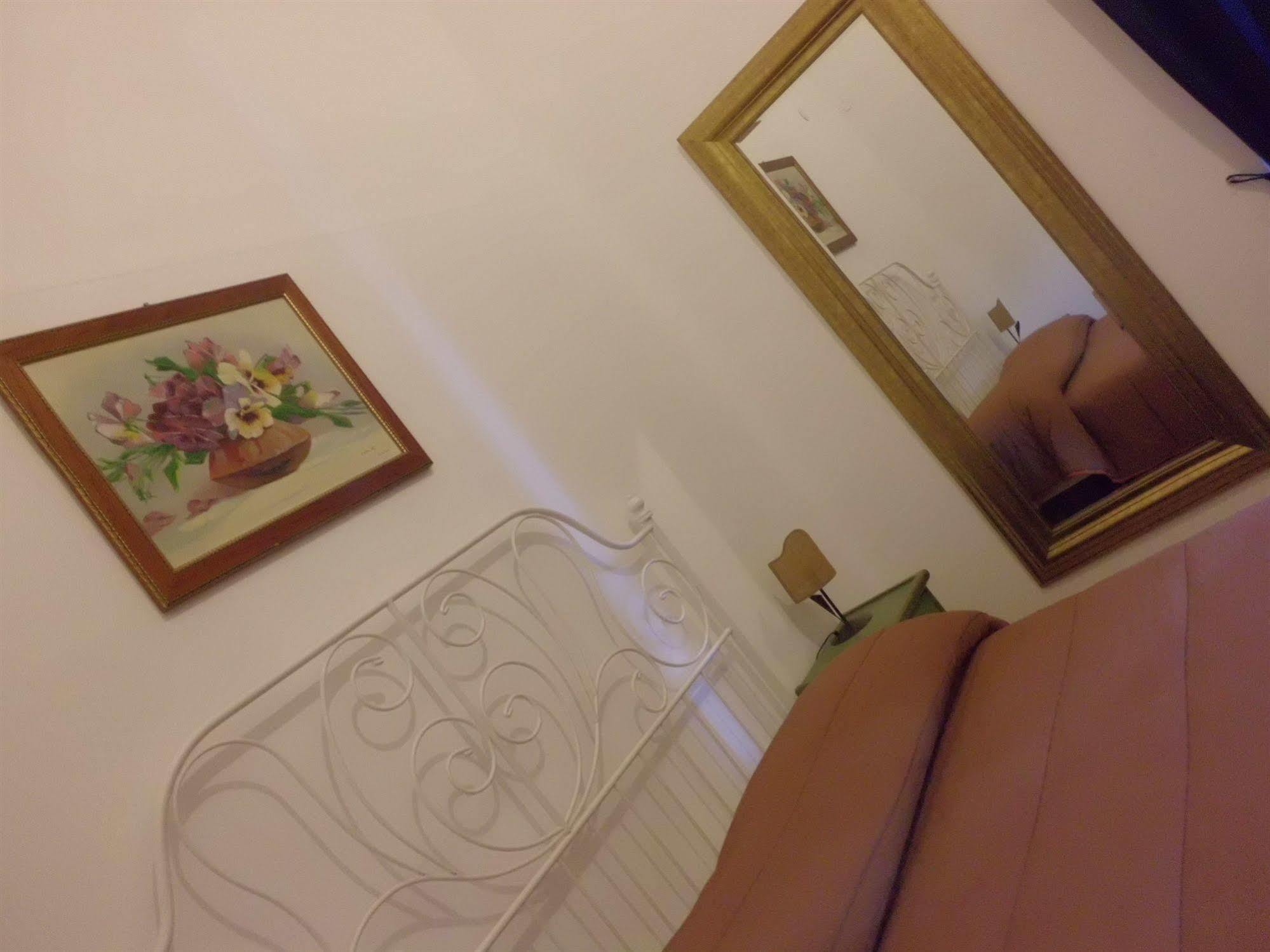 I Vespri Catânia Exterior foto